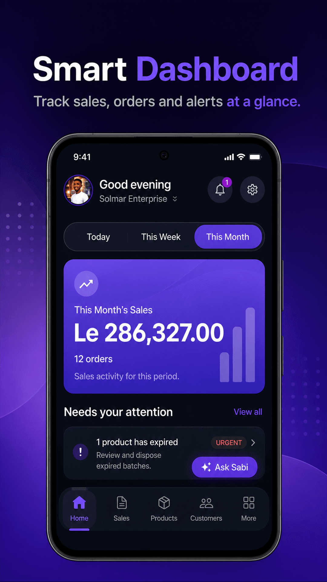 SabiBom smart dashboard showing sales and alerts on a mobile phone.